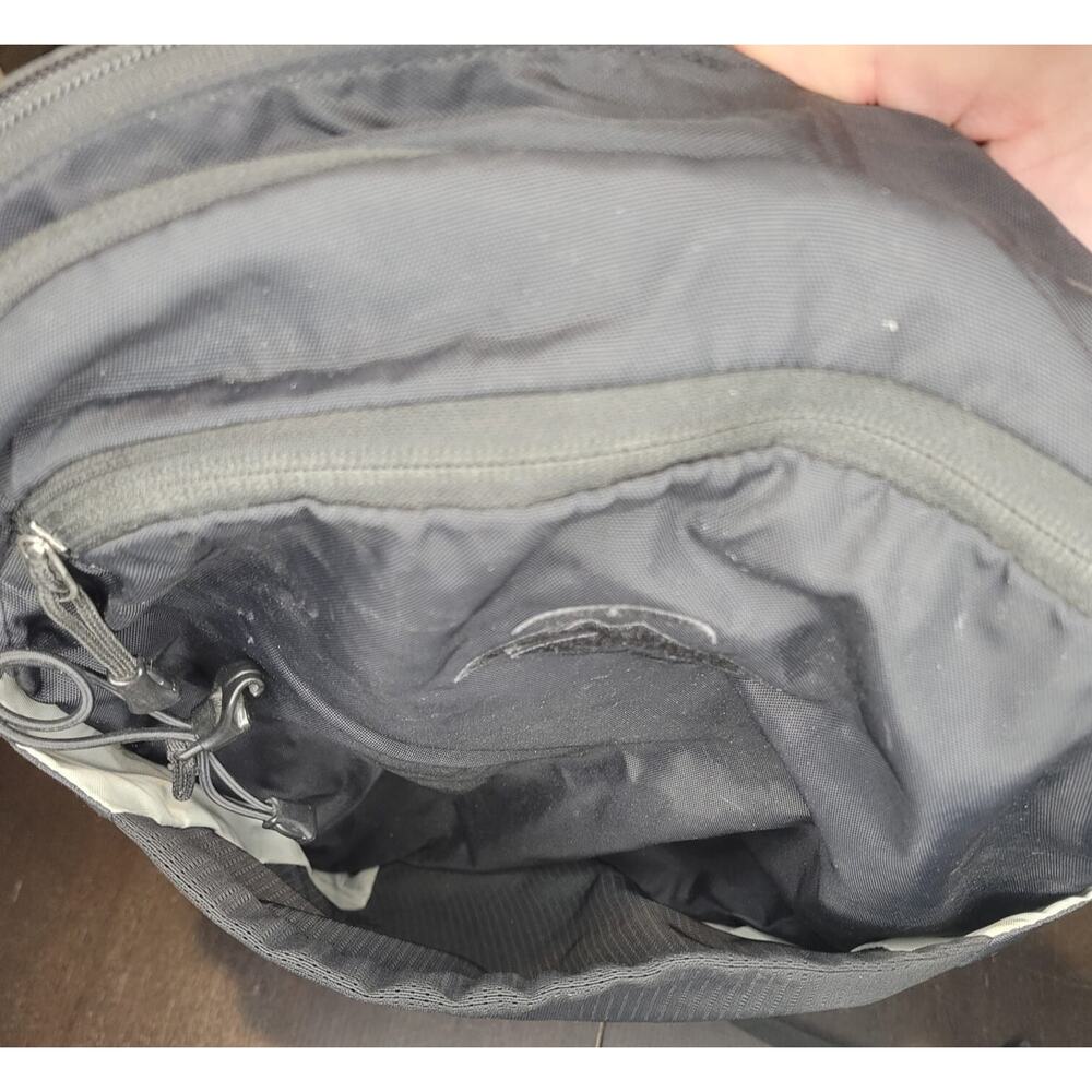 Macpac Black Rucksack/Backpack Pre-Owned - Picture 4 of 16
